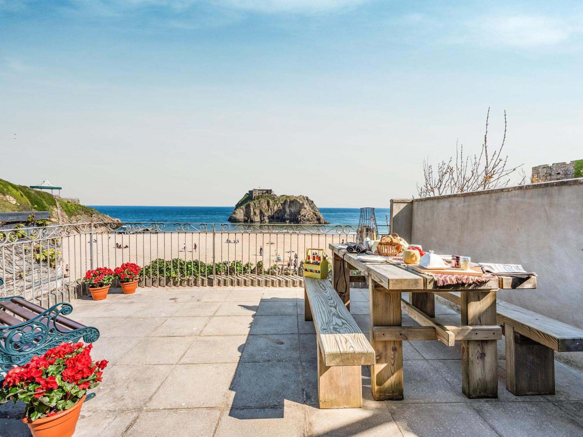 Ocean Waves Villa Tenby Exterior foto